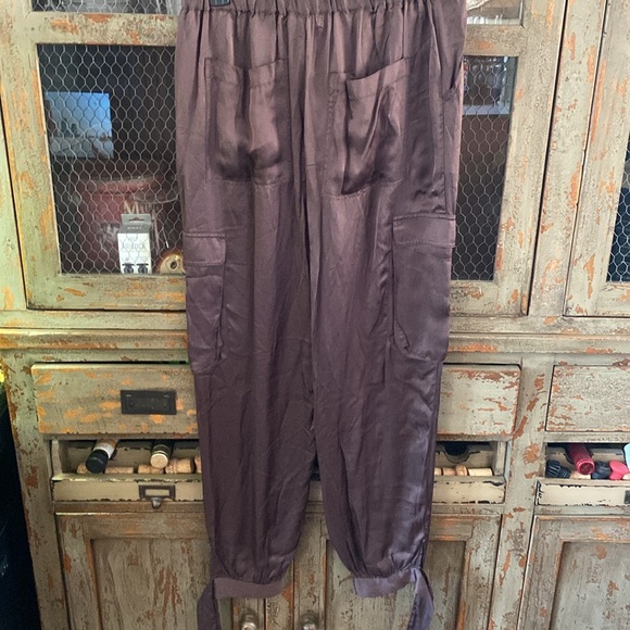 Young fabulous & broke silk joggers - Picture 6 of 8